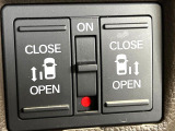 【両側パワースライドドア】スマートキーや運転席のスイッチで後席両側スライドドアの開閉が可能♪電動だから力を入れてドアを開ける必要が無く、小さなお子様でも簡単に開け閉めでき快適です♪