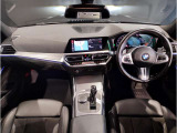 ☆センターパネルを運転席側に僅かに傾けたBMW独特のインパネ☆【駆け抜ける歓び】はここからもスタートしております☆