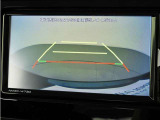 バックガイドモニターが装備されていますので、後方視界もしっかり確保出来ます!車庫入れが苦手な方も安心のアイテム!!