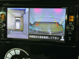 点検や修理でお越しの際はゆっくりくつろぎながらお待ちいただけるように、大きなソファ席もご用意しております♪テレビを見ながらのんびりお待ちください(^&omega;^)