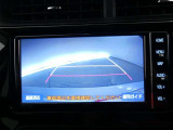 車庫入れや駐車で威力を発揮するのがバックモニター!ナビディスプレイに後ろの様子が映し出されるから安心です。