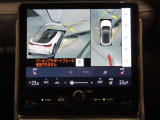 純正ナビ付です。もちろん車両後方を表示するバックガイドモニターが付いていて車庫入れ安心!
