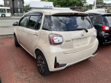 販売するすべての中古車に【ロングラン保証】が付帯します。走行距離無制限・期間は1年間です。保証修理は全国5000箇所のトヨタテクノショップにてお受けいただけます。