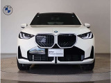 ☆BMWの代名詞とも言える【キドニーグリル】一目見ただけでBMW車であると認識できる確固たるアイコンとして存在感を放ちます☆