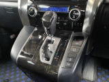 当店のお車をご覧いただきましてありがとうございます。お車についてのご質問やお見積りのご依頼、ご購入にあたってのご相談などは無料電話(0078-6002-312860)にお気軽にお問い合わせ下さい!