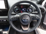 ぜひ展示車の運転席に座ってみてください。