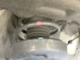 お車を安心してお乗りいただく為には、足回りの定期点検が欠かせません。サービスサポート(有償保証)では無料点検もご提供しており、安心のカーライフをお過ごしいただけるサポート体制が整っています。