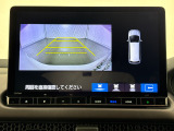 ★バックモニター搭載★ バック時目視しにくいクルマの周囲をカメラで映し出し、安全・安心駐車をサポート♪バックの苦手な方も後ろがハッキリ見えるので安心です☆