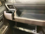 弊社では、お車を納車してからが本当のお付き合いのスタートだと思っています。お客様に頼りにされる「お店」を目指しています!