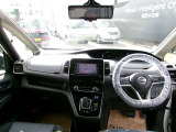 セレナ 1.2 e-POWER ハイウェイスターV 