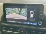 【マルチビューカメラシステム】専用のカメラにより、上から見下ろしたような視点で360度クルマの周囲を確認することができます☆死角部分も確認しやすく、狭い場所での切り返しや駐車もスムーズに行えます。