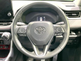 【純正革巻きステアリング】上質な革を使用することで、手にしっかり馴染みとても運転しやすいハンドルです♪
