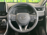 【純正革巻きステアリング】上質な革を使用することで、手にしっかり馴染みとても運転しやすいハンドルです♪