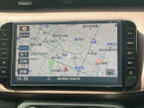 日産純正メモリーナビ付きで、遠くのお出かけの心強い味方です♪Bluetooth,色々な音楽ソースが楽しめ直感的に操作できるタッチパネル♪
