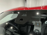 【衝突被害軽減ブレーキ】前方の車両や横断する歩行者などを検知した時、衝突回避や被害軽減をサポートします。