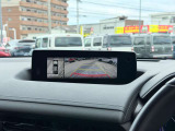 バックモニターもついているので、バック駐車も安心です♪