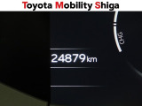 「中古車ハイブリッド保証」付き。ハイブリッド機構を無償で保証します。保証期間は、初度登録年月から10年目まで、または3年間の長い方。ただし累計走行距離が20万Km以内です。