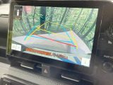 【バックカメラ】駐車時に後方がリアルタイム映像で確認できます。大型商業施設や立体駐車場での駐車時や、夜間のバック時に大活躍!運転スキルに関わらず、今や必須となった装備のひとつです!