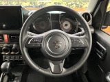 【純正革巻きステアリング】上質な革を使用することで、手にしっかり馴染みとても運転しやすいハンドルです♪