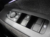 全席パワーウインドウ★運転席はワンタッチで開閉可能です♪