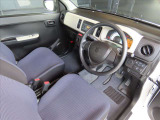 ぜひ、運転席に座ってみてください!