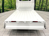 積み下ろしのしやすいデッキにはたっぷりと荷物を積み込んでいただけます。遊びから仕事まで、様々なシーンで頼れます♪