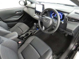 シンプルで使いやすいデザインの運転席です。
