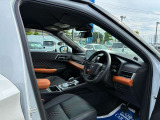 運転席メモリー付パワーシート!誰でも最適なドライビングポジションが得られます!
