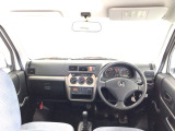【前方視界】開放的な前方視界!運転がしやすく疲れにくいです♪窓が大きく、見通しがとっても良いおクルマですよ♪