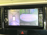 【アラウンドビューモニター】専用のカメラにより、上から見下ろしたような視点で360度クルマの周囲を確認することができます☆死角部分も確認しやすく、狭い場所での切り返しや駐車もスムーズに行えます。