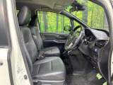運転席シート廻りは使用感も少なく、良好な状態となっています。丁寧に使われていたことがよくわかりますね。