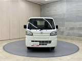 お車購入のポイントとなるフロントマスクです。