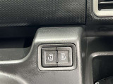 両側電動スライドドアです