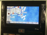 いまや必須装備「ナビゲーション」搭載!知らない場所に、スイスイッとドライブ。なんて便利な機能でしょうか?もう、これなしではハンドルを握れませんね!でも、運転中の操作は危険ですのでご注意ですね♪