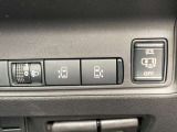 両側スライドドアはオート機能付き。運転席からも開閉可能です。