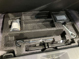【パンク修理キット剤】こちらのお車にはパンク修理キット剤ついております♪