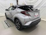 走りにこだわりながら収納力も持ち合わせたお車です。
