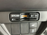 ETC2.0が標準装備です。高速道路の渋滞情報や静止画像提供などをナビとリンクして画面でお知らせします。また、高速道路の一時退出対象インターでは料金据え置きで一時退出もできます