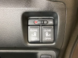 リアドアは乗り降りに便利な両側電動スライドドアです。また運転席に座っていながらスイッチ操作で自在にスライドドアを開け閉めできます。