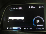 デジタル表示スピードメーターです。  走行距離 47720km ★映し出さ多彩な情報が、快適なドライブをサポートします。