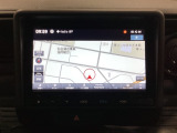 ナビゲーションはフルセグTV、インターナビ対応のGathers純正メモリーナビを搭載しています。Bluetoothオーディオ機能がありますので、スマートフォンなどの音楽も再生できます。