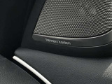 ハーマンカードンのカースピーカーは良質な音を届けると同時に、その先にある車内空間における上質な&ldquo;音楽体験&rdquo;も提供している。