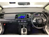 【前方視界】開放的な前方視界!運転がしやすく疲れにくいです♪窓が大きく、見通しがとっても良いおクルマですよ♪