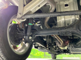お車を安心してお乗りいただく為には、足回りの定期点検が欠かせません。サービスサポート(有償保証)では無料点検もご提供しており、安心のカーライフをお過ごしいただけるサポート体制が整っています。