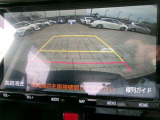 バックガイドモニターで、後方を確認しながら安心して駐車することができます。運転初心者も熟練者も必須の機能ですよ!