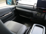 運転席&助手席エアバックで安心(^^♪
