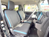 運転席シート廻りは使用感も少なく、良好な状態となっています。前オーナー様が丁寧に使っていたことがよくわかりますね。