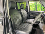 運転席シート廻りは使用感も少なく、良好な状態となっています。丁寧に使われていたことがよくわかりますね。