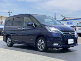 エマージェンシーブレーキ(衝突被害軽減ブレーキ)、フロントカメラが車両や歩行者を検知し警告音と共に衝突回避、軽減をアシストしてくれます。