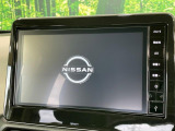 【純正9型ナビ】人気の純正ナビを装備しております。ナビの使いやすさはもちろん、オーディオ機能も充実!キャンプや旅行はもちろん、通勤や買い物など普段のドライブも楽しくなるはず♪